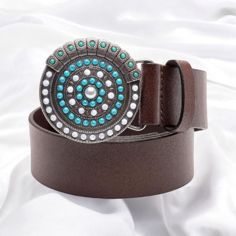  A fashionable brown belt with vibrant turquoise beads and a polished silver buckle, perfect for any outfit.