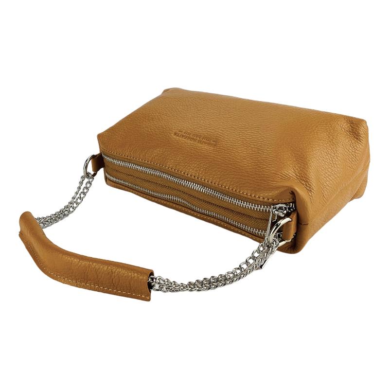 Elegant cognac purse featuring a chic chain and strap, perfect for adding a touch of sophistication to any ensemble.